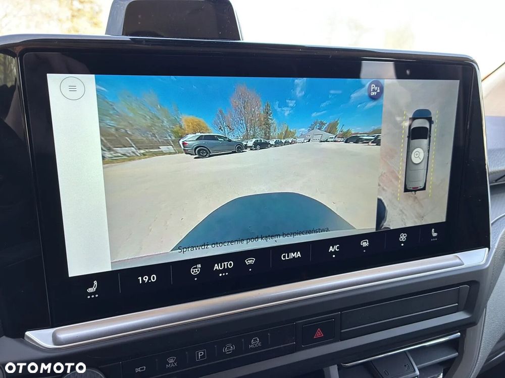 Volkswagen Transporter T7 Furgon Plus Edition/5 osob./AUTOMAT 2,0 l TDI 170 KM r. o. 3500 mm - 32