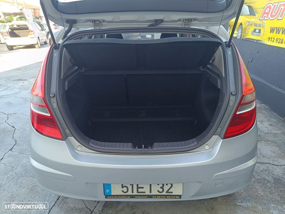 Hyundai i30 1.6 CRDI Classic - 10
