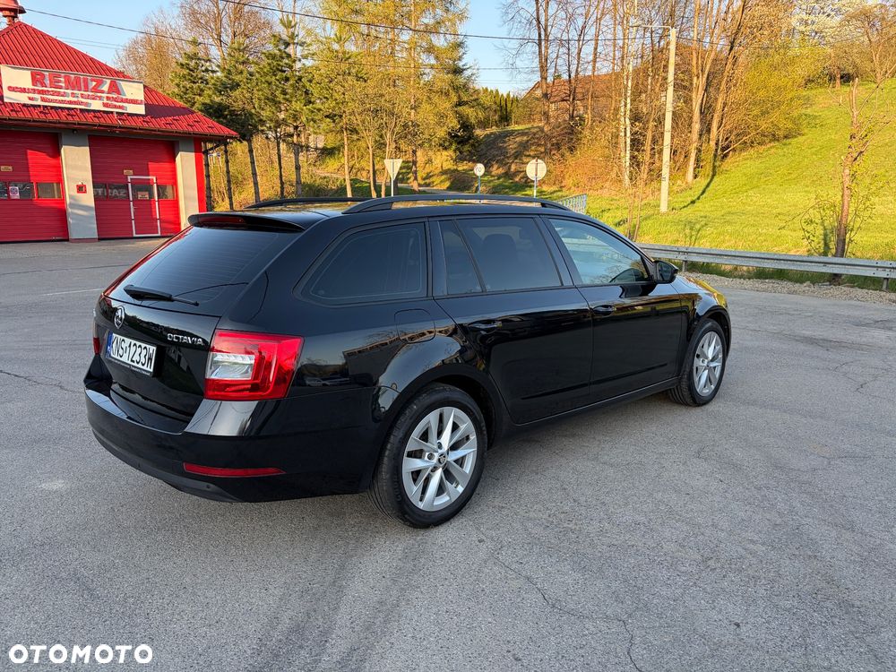Skoda Octavia 2.0 TDI Style - 4