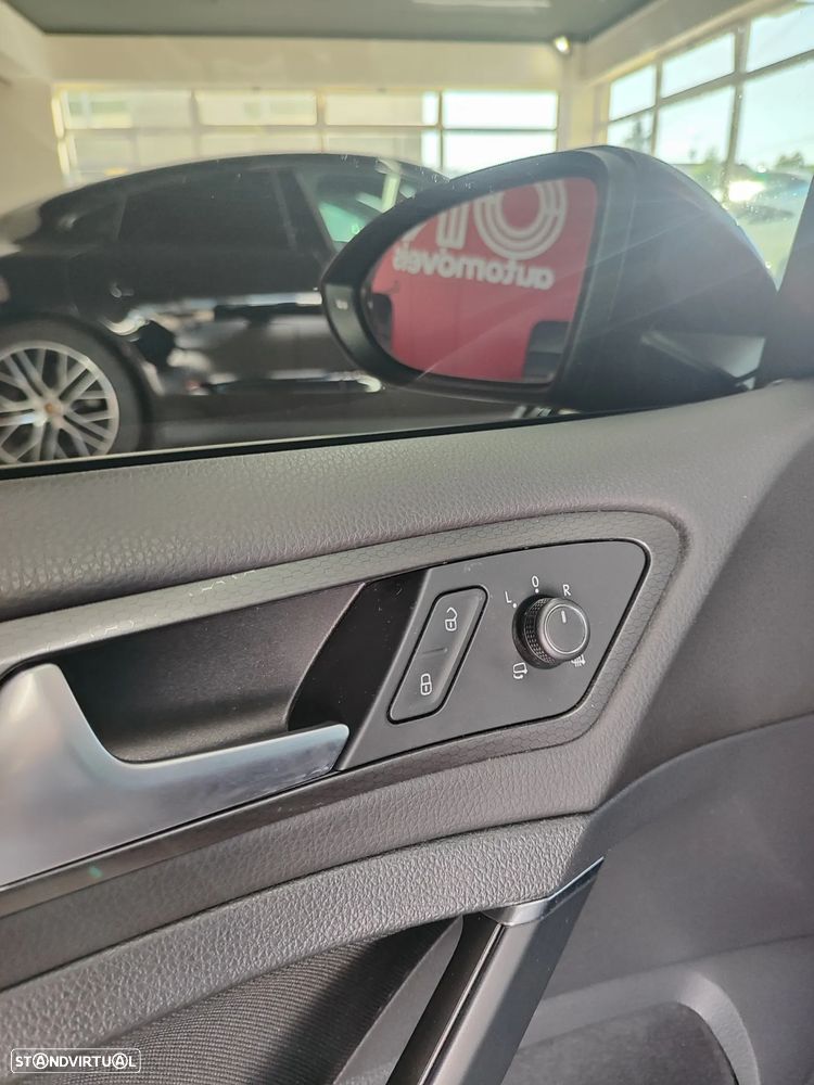 VW Golf GTI 2.0 TSI OPF DSG Performance - 24