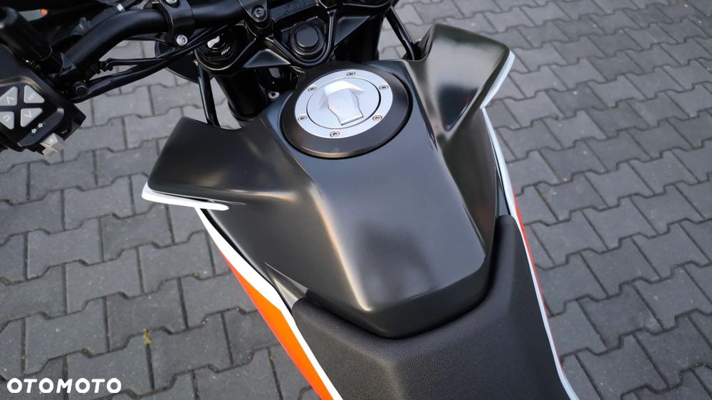 KTM Adventure - 14