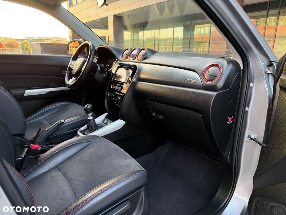 Suzuki Vitara 1.4 T Boosterjet S 4WD - 30