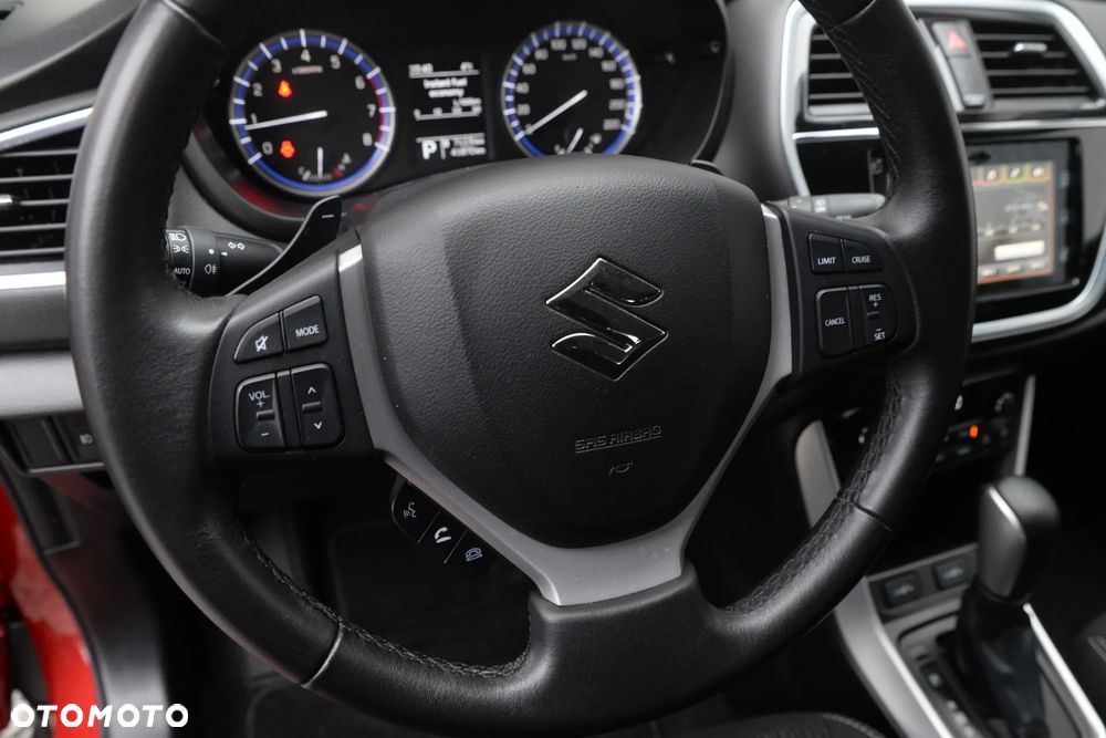 Suzuki SX4 S-Cross 1.4 T Elegance Sun 4WD - 32