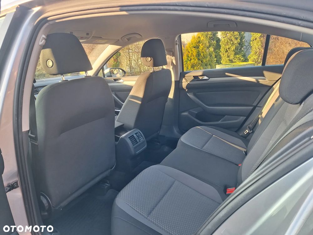 Volkswagen Passat 1.5 TSI EVO Essence - 13