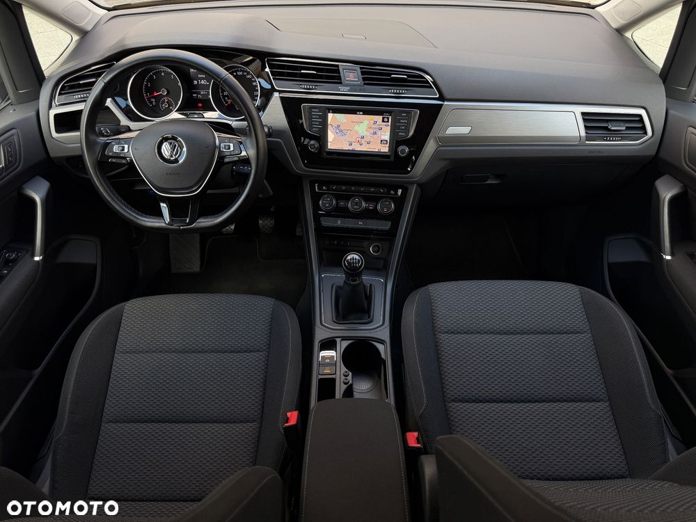 Volkswagen Touran 1.2 TSI (BlueMotion Technology) SOUND - 17