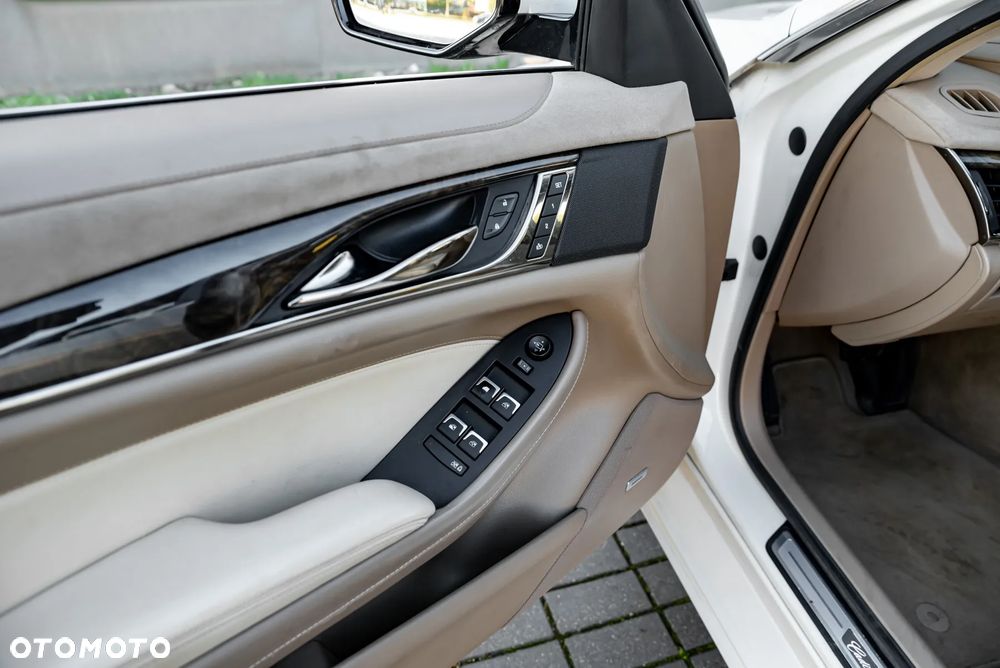 Cadillac CTS - 12