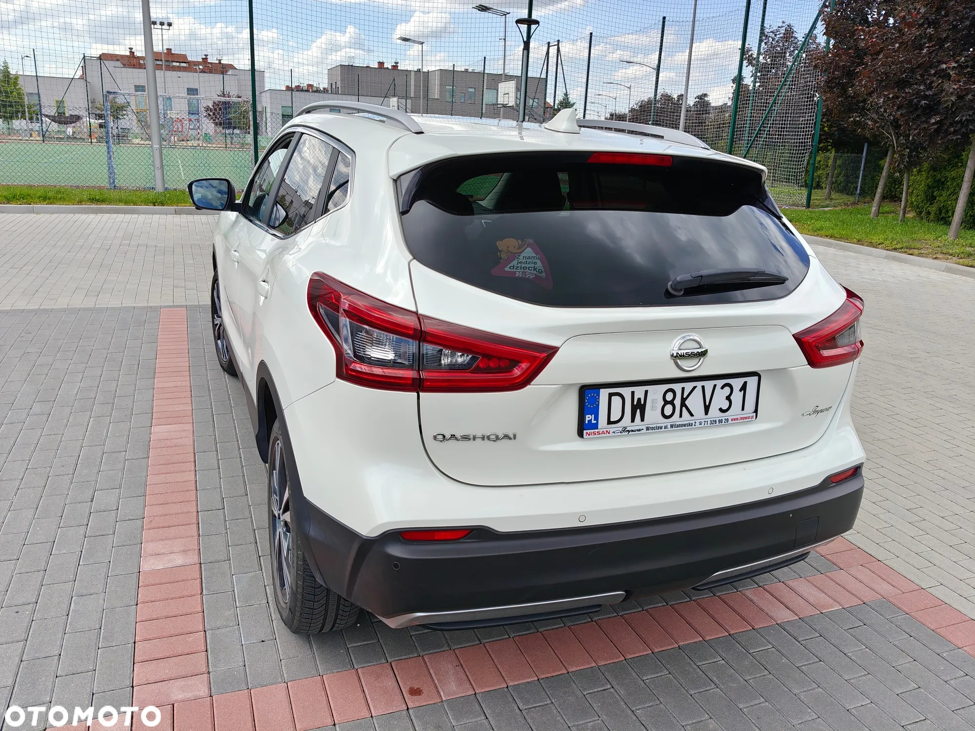 Nissan Qashqai 1.3 DIG-T N-Connecta - 4