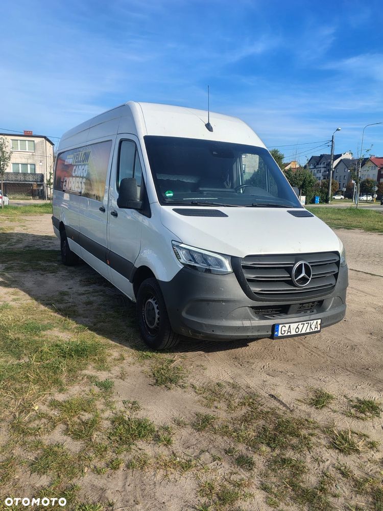 Mercedes-Benz Sprinter - 1