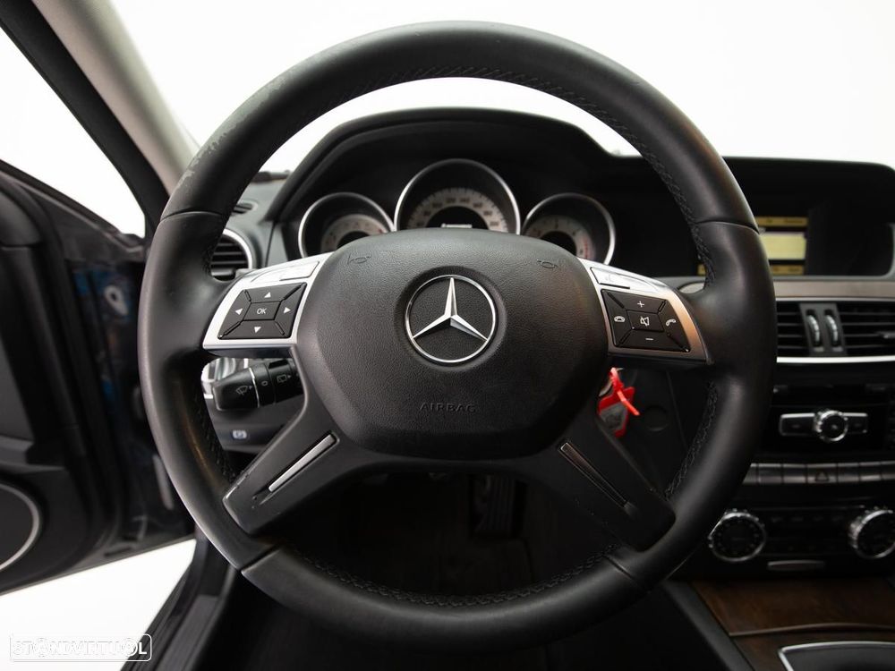 Mercedes-Benz C 180 - 15