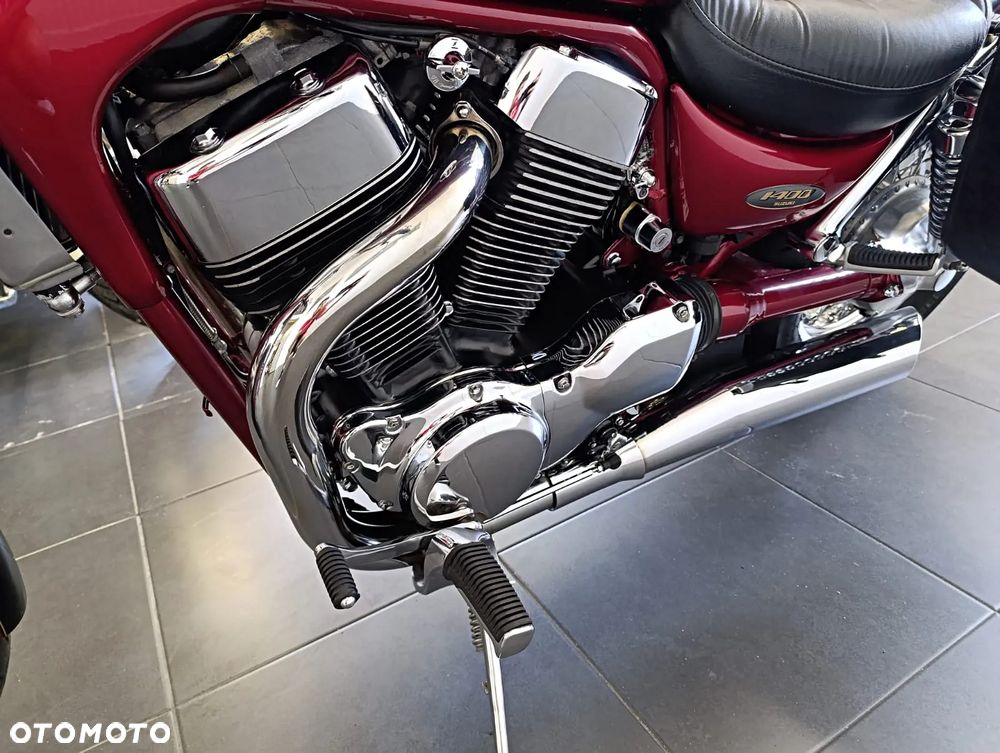 Suzuki Intruder - 9