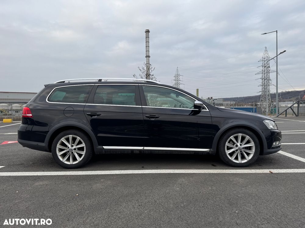 Volkswagen Passat Alltrack 2.0 TDI 4Motion DSG BlueMotion Tec - 4