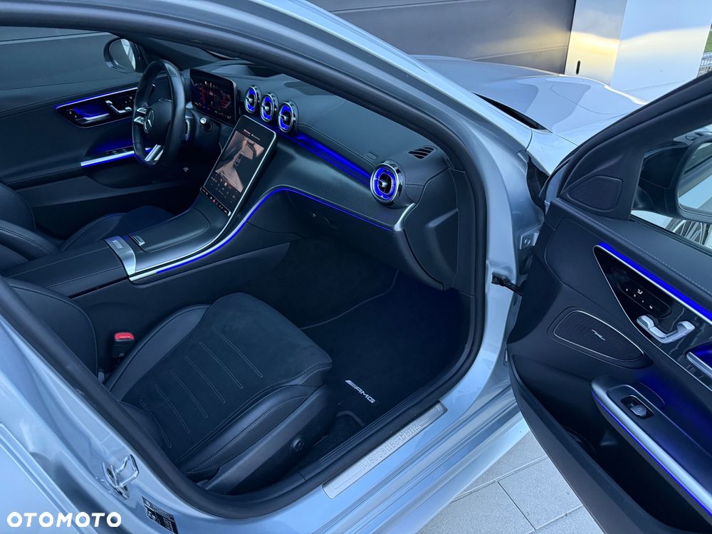 Mercedes-Benz Klasa C 220 d 4Matic T 9G-TRONIC AMG Line - 29