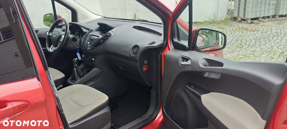 Ford Tourneo Courier 1.0 EcoBoost Titanium - 8