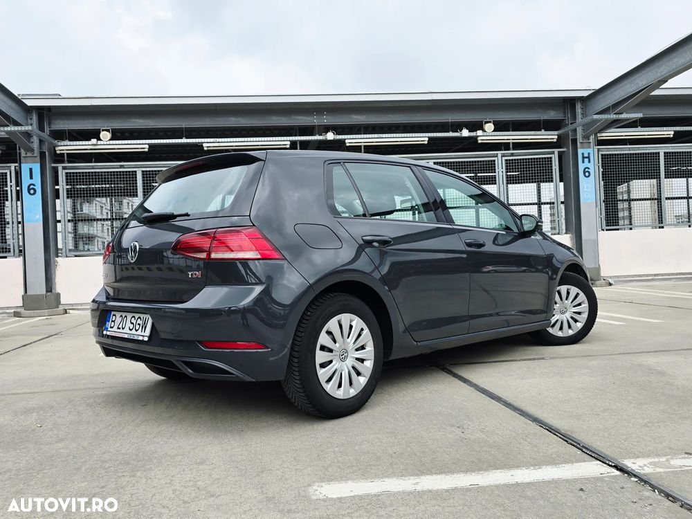 Volkswagen Golf 1.6 TDI Trendline - 8
