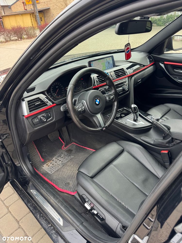 BMW Seria 3 330i Sport Line - 3