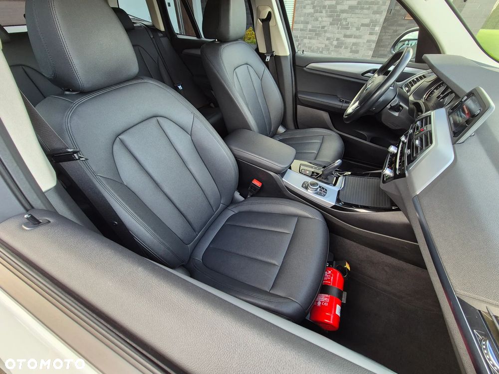 BMW X3 xDrive20d Luxury Line sport - 27