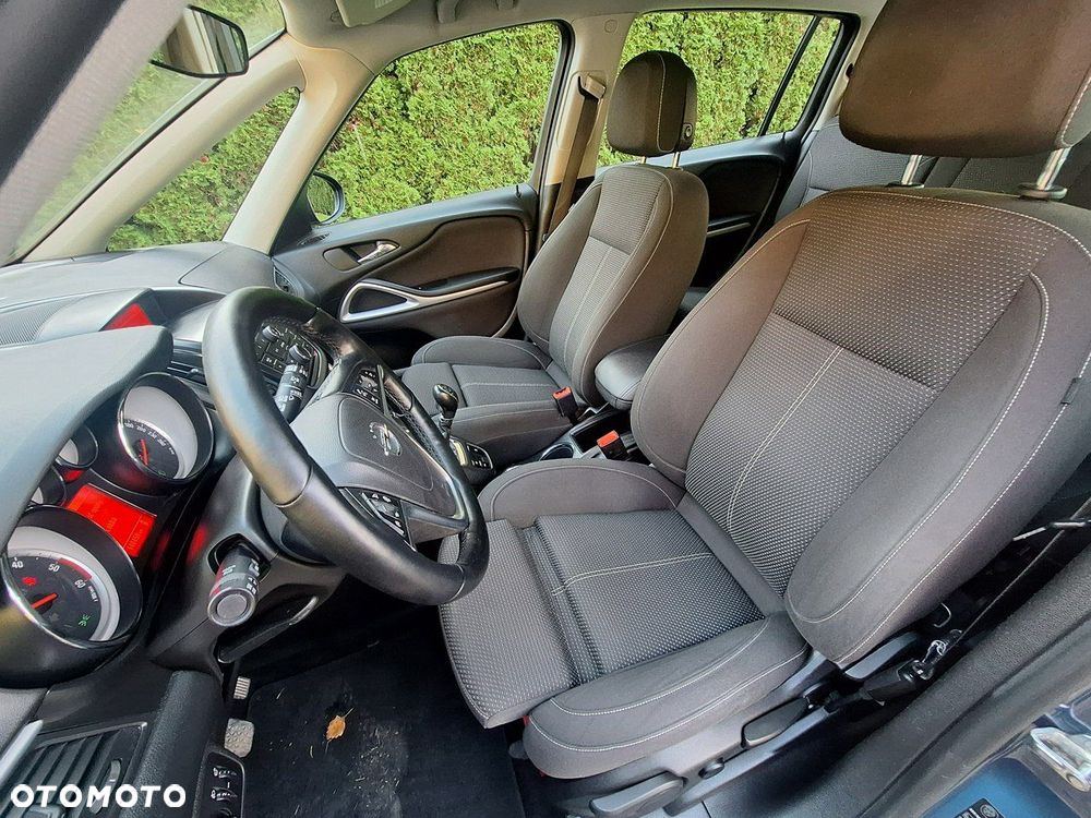 Opel Zafira - 12