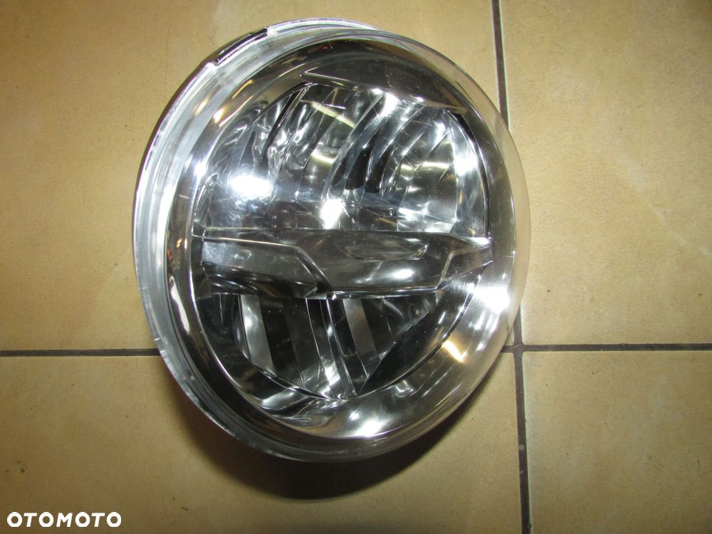 Vespa GTV 300 hpe 2024 lampa przód reflektor - 1