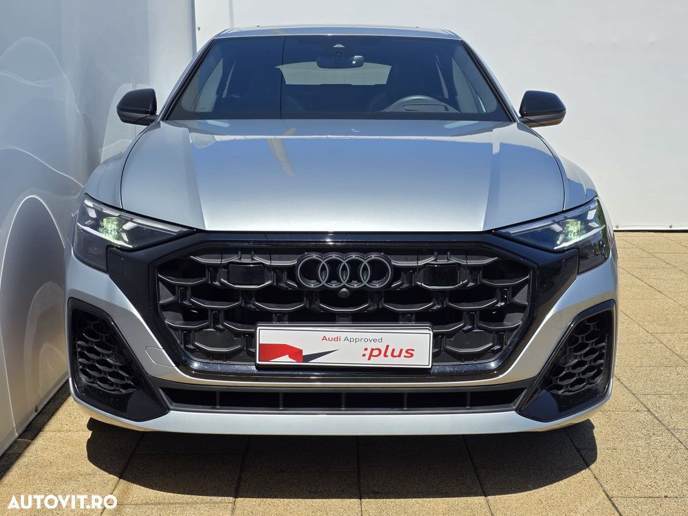 Audi Q8 55 TFSI e quattro Tiptronic PHEV - 2