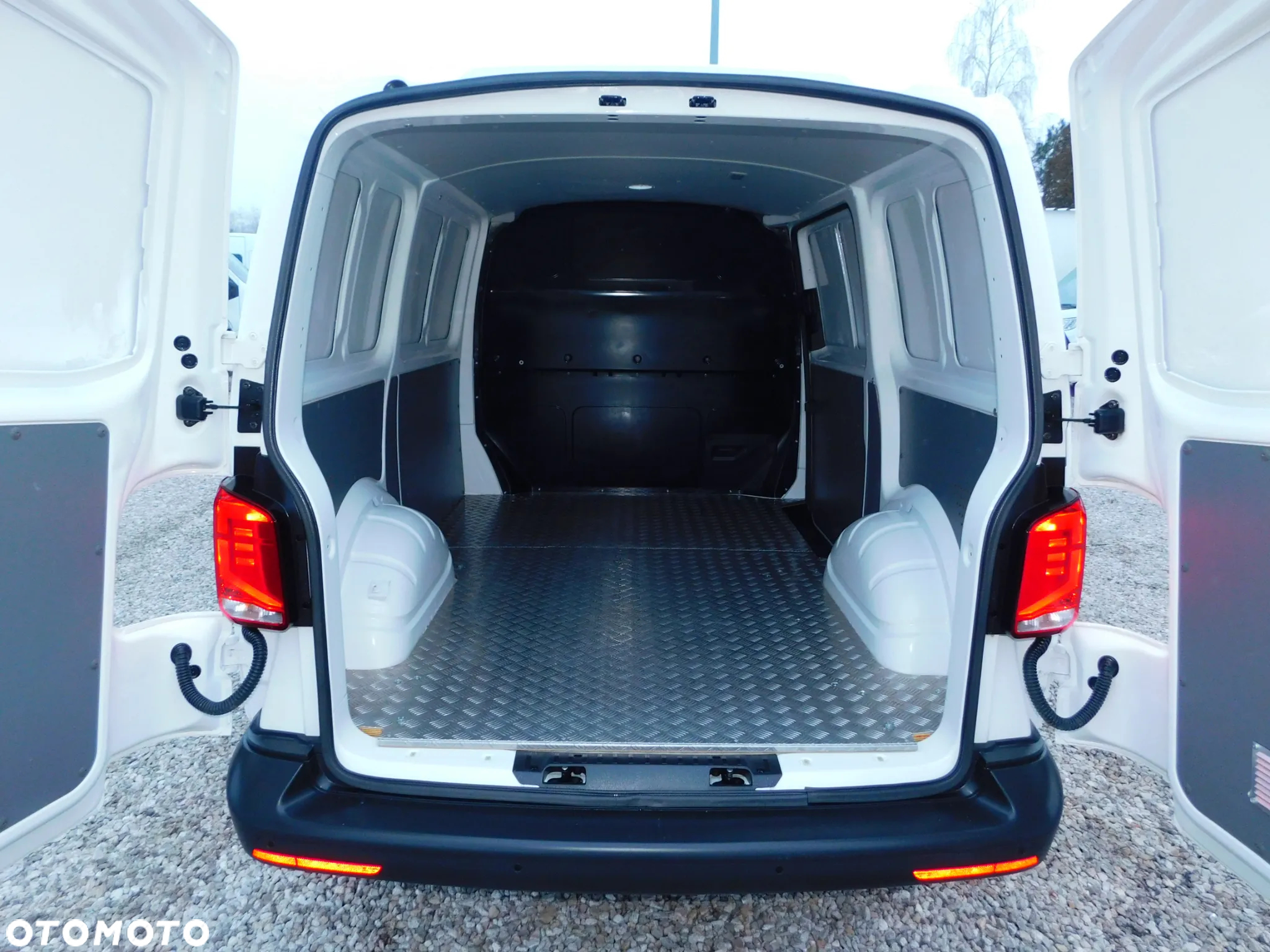 Volkswagen Transporter - 3