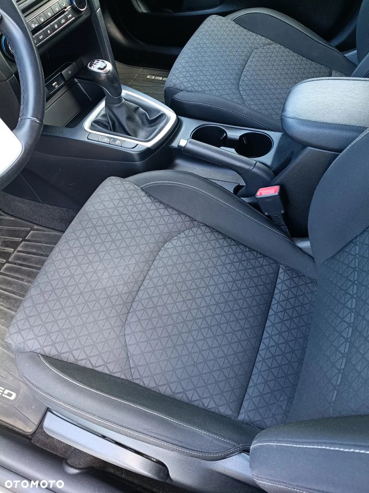 Kia XCeed 1.4 T-GDI M - 9