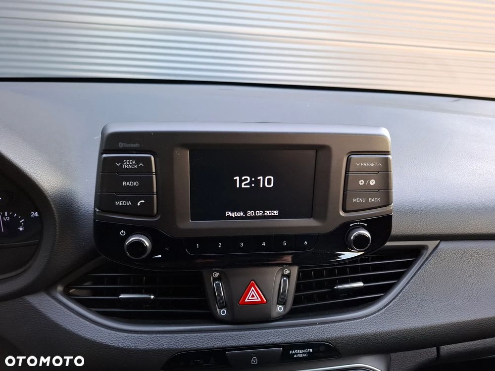 Hyundai i30 1.6 D Comfort - 14