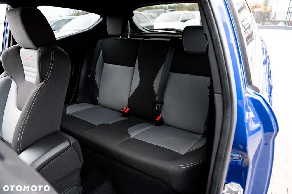 Ford Fiesta 1.6 EcoBoost ST - 23