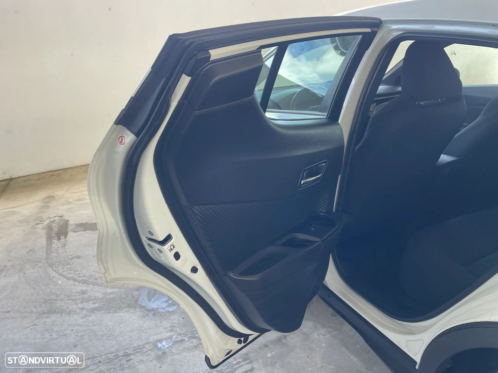 Toyota C-HR 1.2 Turbo Style Selection - 13