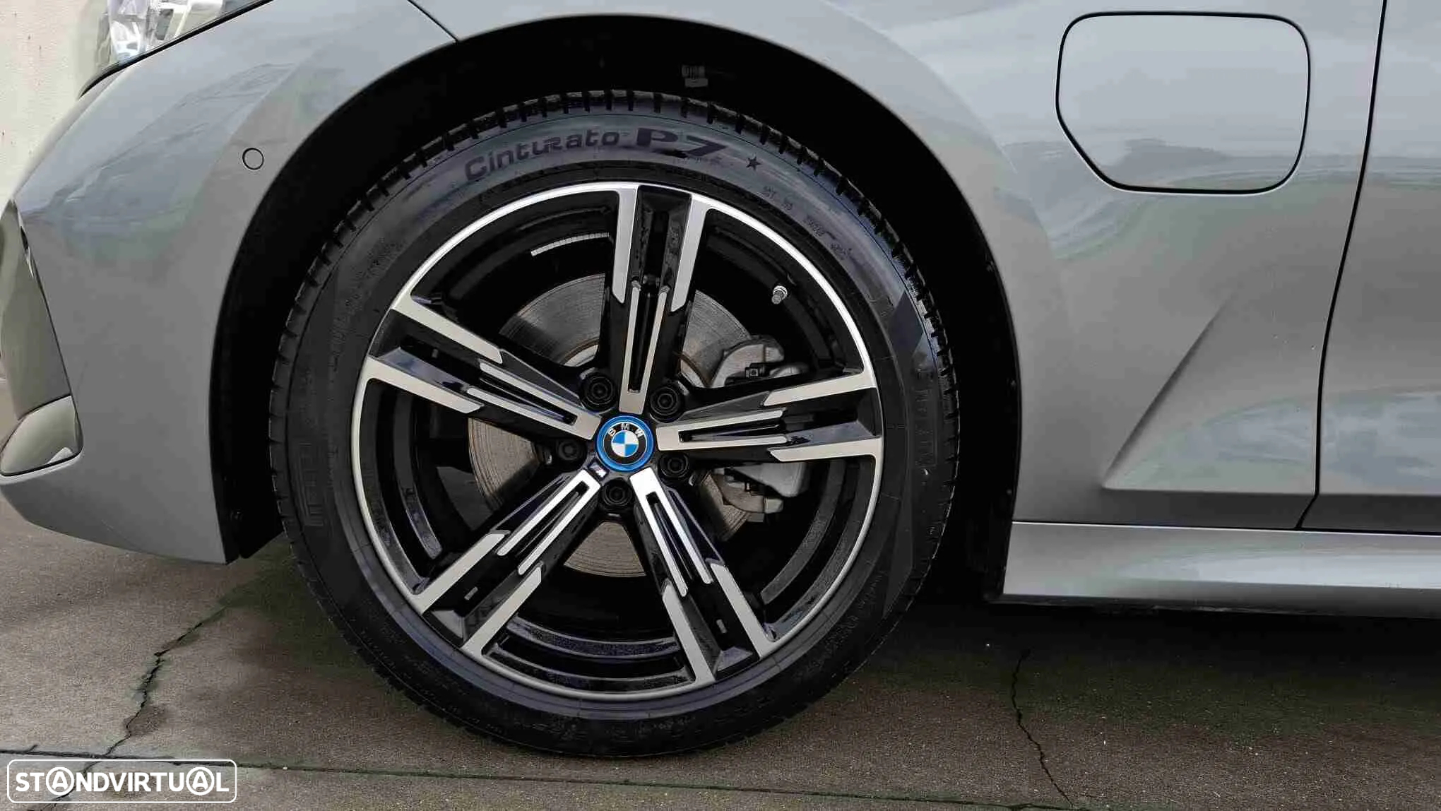 BMW 320 e Touring Pack Desportivo M Auto - 10