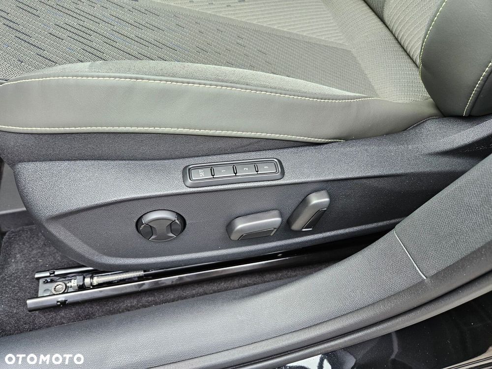 Cupra Leon Sportstourer 2.0 TSI 4Drive VZ DSG - 19