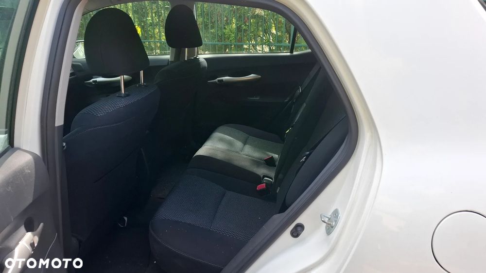 Toyota Auris - 10