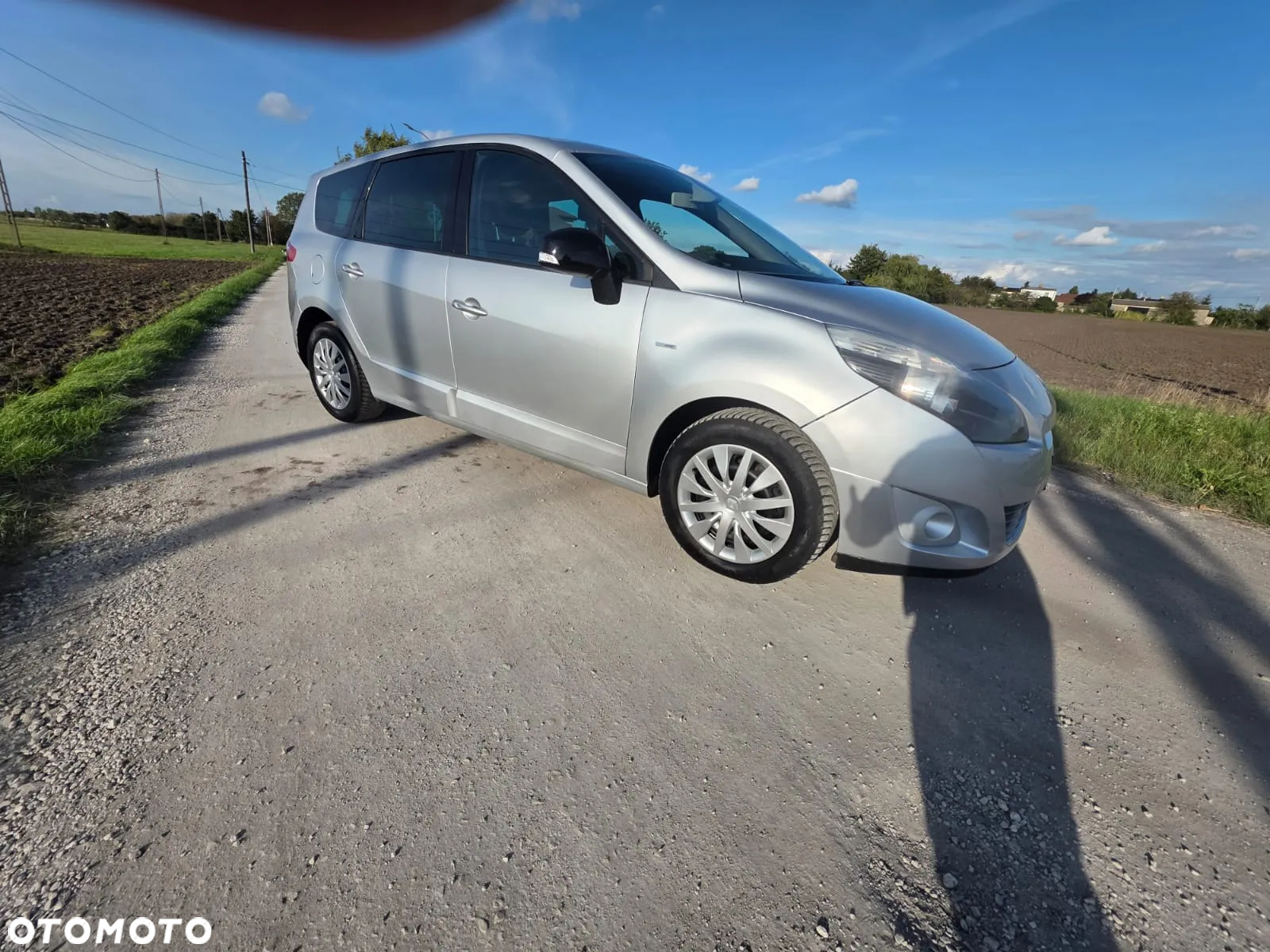 Renault Grand Scenic Gr 1.9 dCi Bose Edition - 11