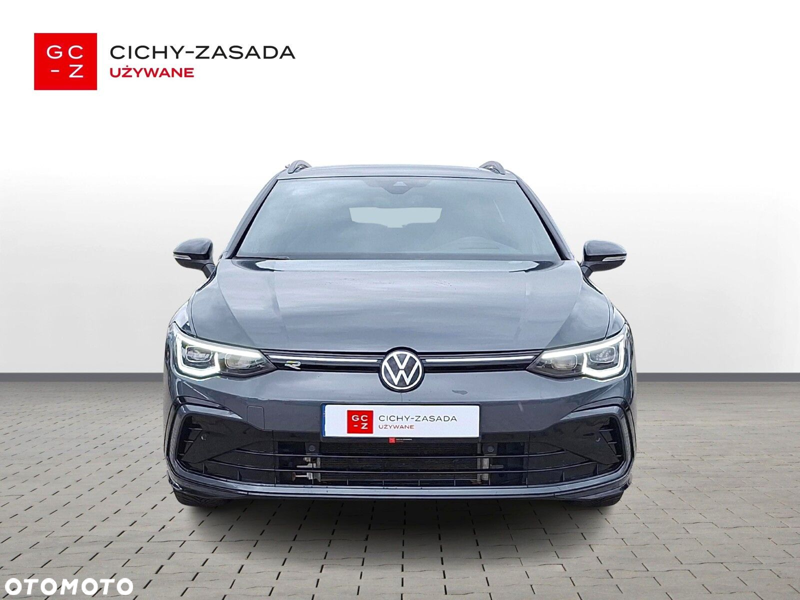Volkswagen Golf VIII 2.0 TSI Style DSG - 2