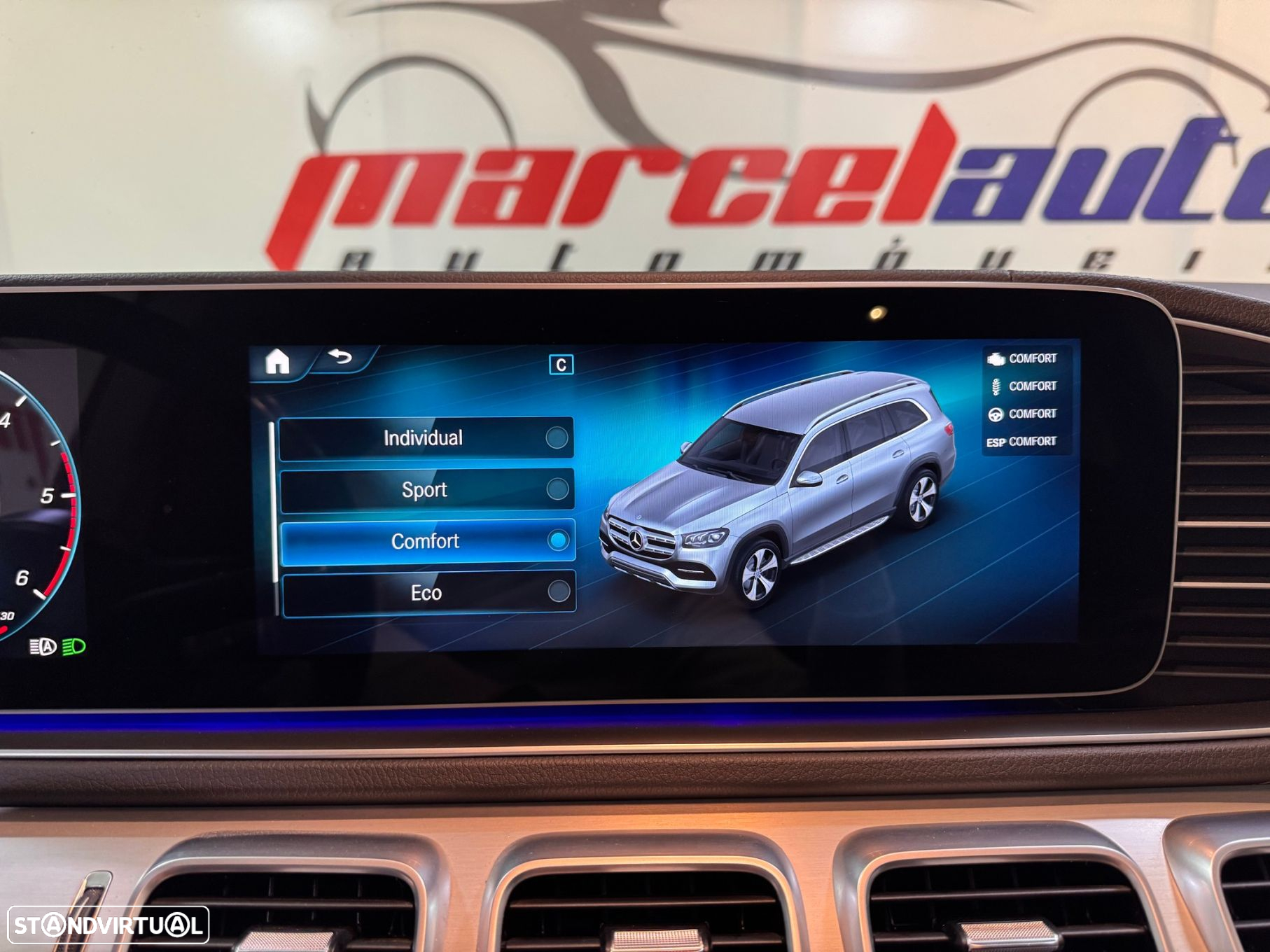 Mercedes-Benz GLS 350 d 4Matic - 34
