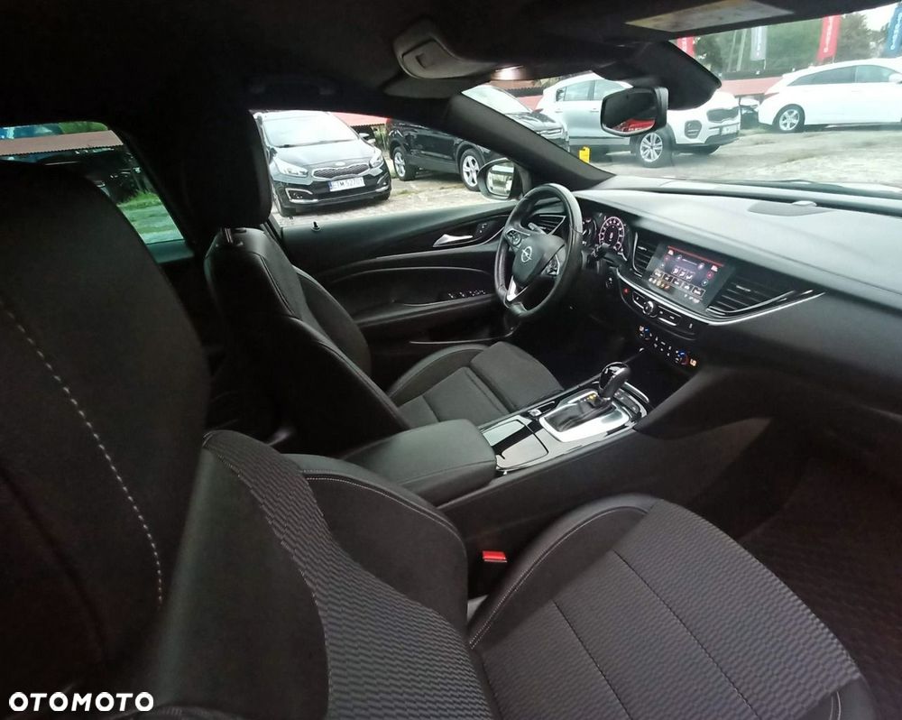Opel Insignia - 8