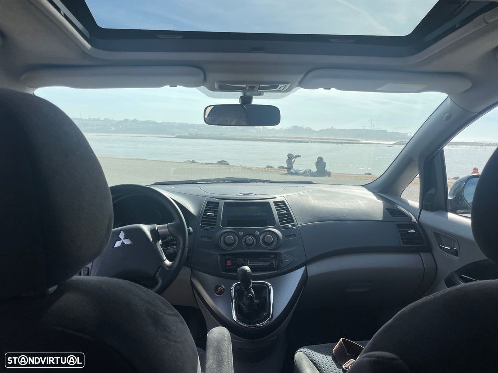 Mitsubishi Grandis 2.0 DI-D Intense P1 - 7