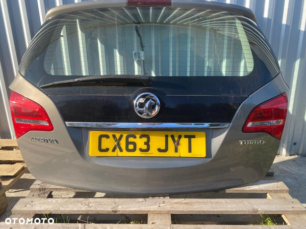 Opel Meriva B tylna klapa Z40W