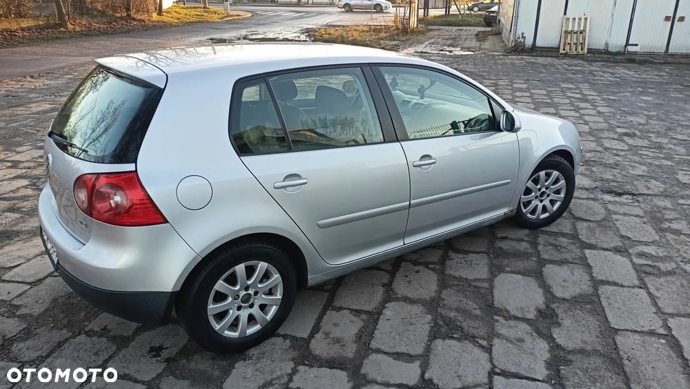 Volkswagen Golf 1.9 TDI Comfortline - 4