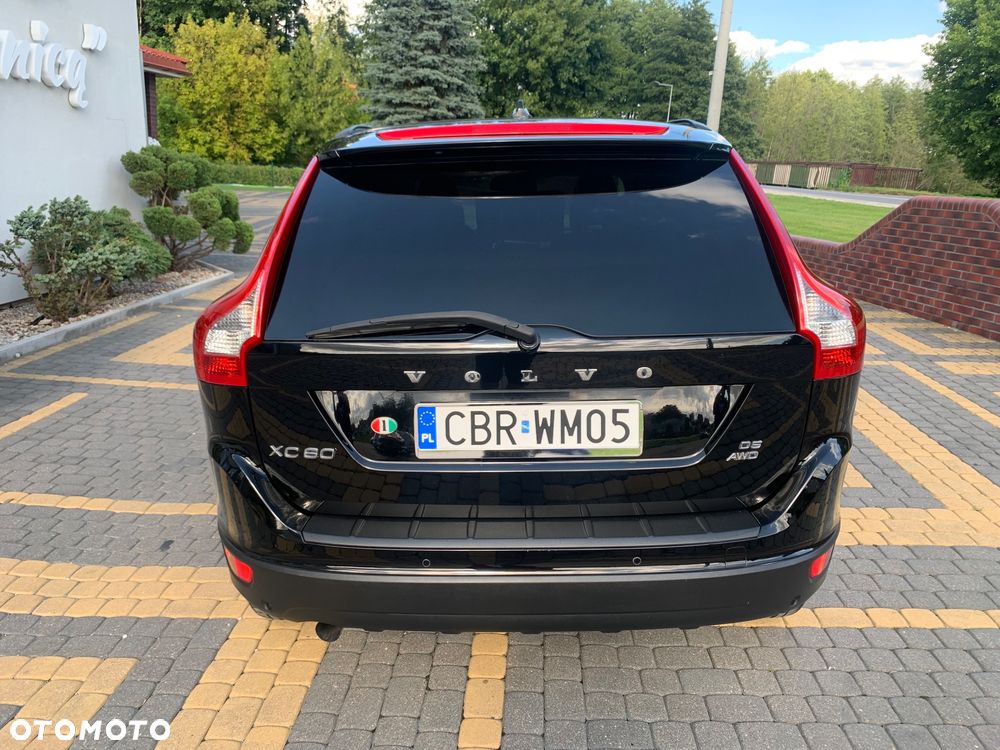Volvo XC 60 D5 AWD Momentum - 5