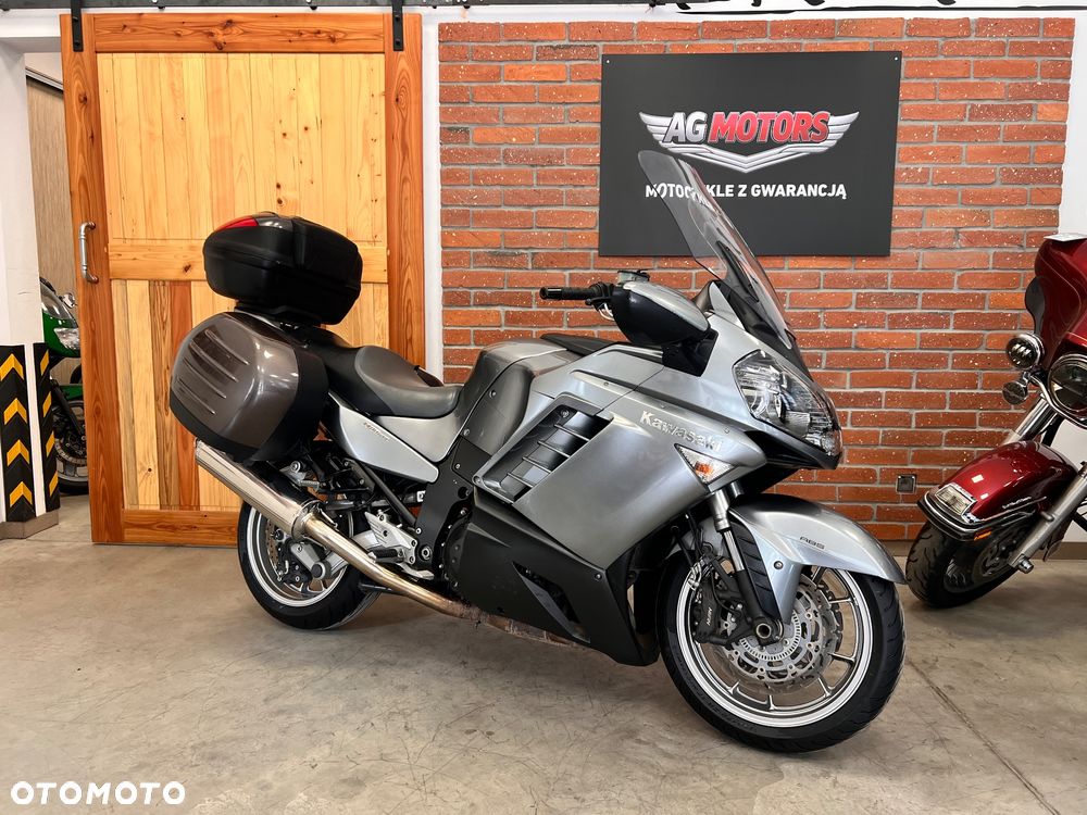 Kawasaki GTR - 6
