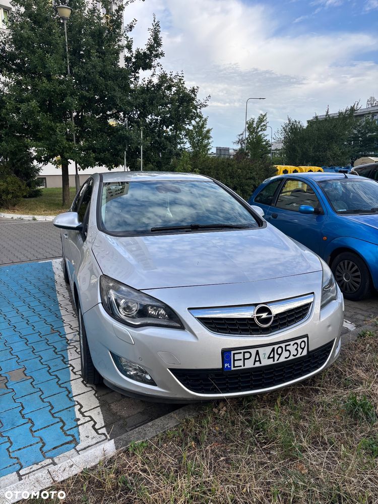 Opel Astra 1.6 Cosmo EasyTronic - 1