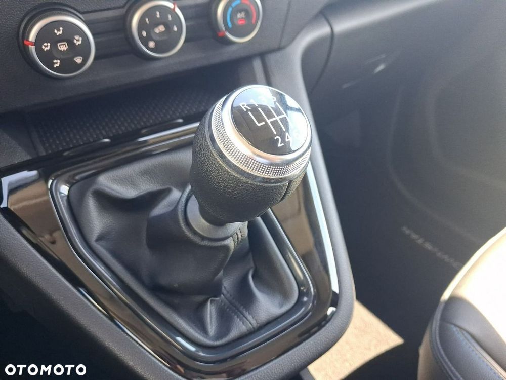 Nissan Townstar - 32