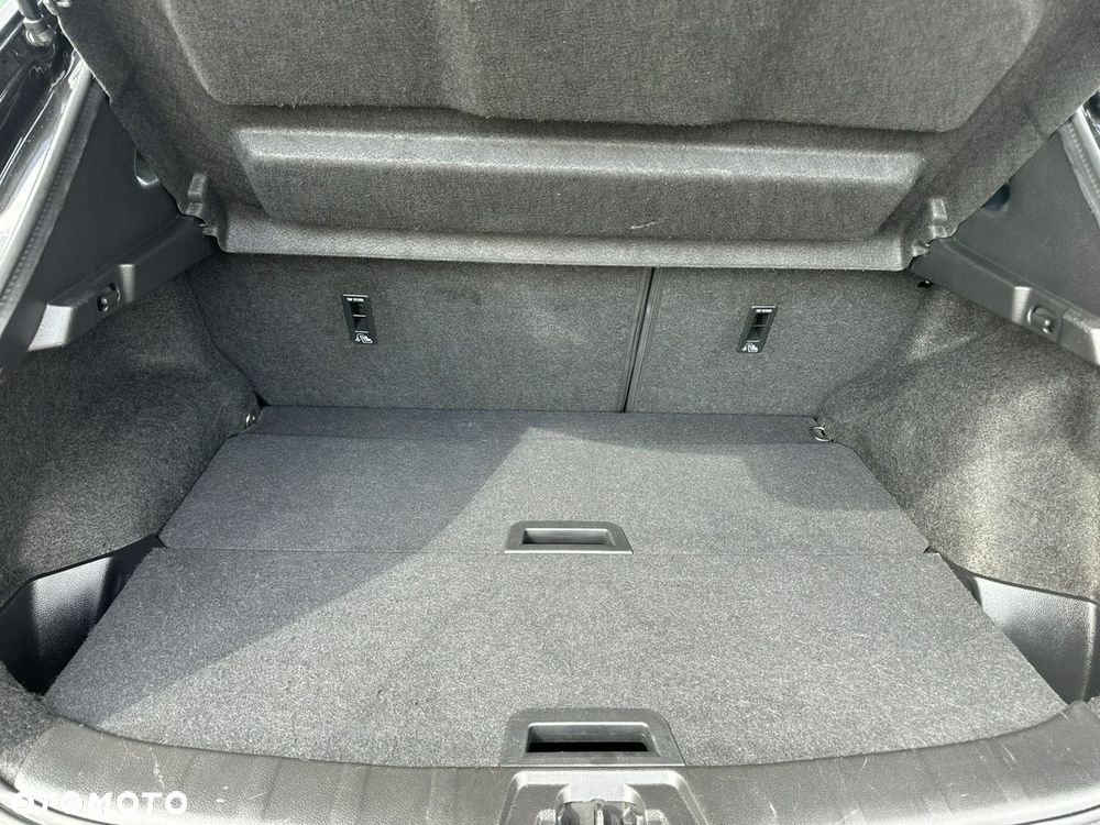 Nissan Qashqai 1.7 dCi N-Connecta - 35
