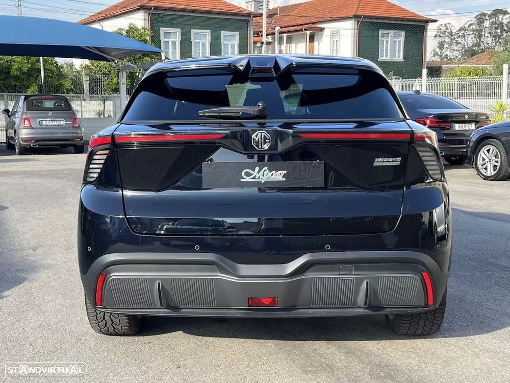 MG MG4 64 kWh Luxury - 6