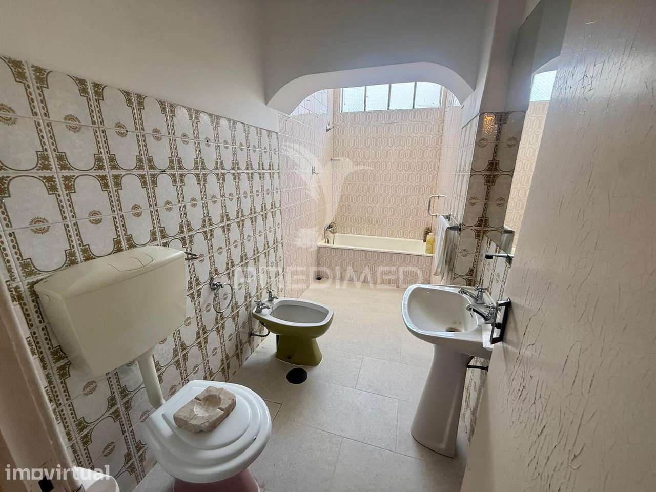 Apartamento T1 com organização funcional de T2 | Barreiro - Grande imagem: 4/5