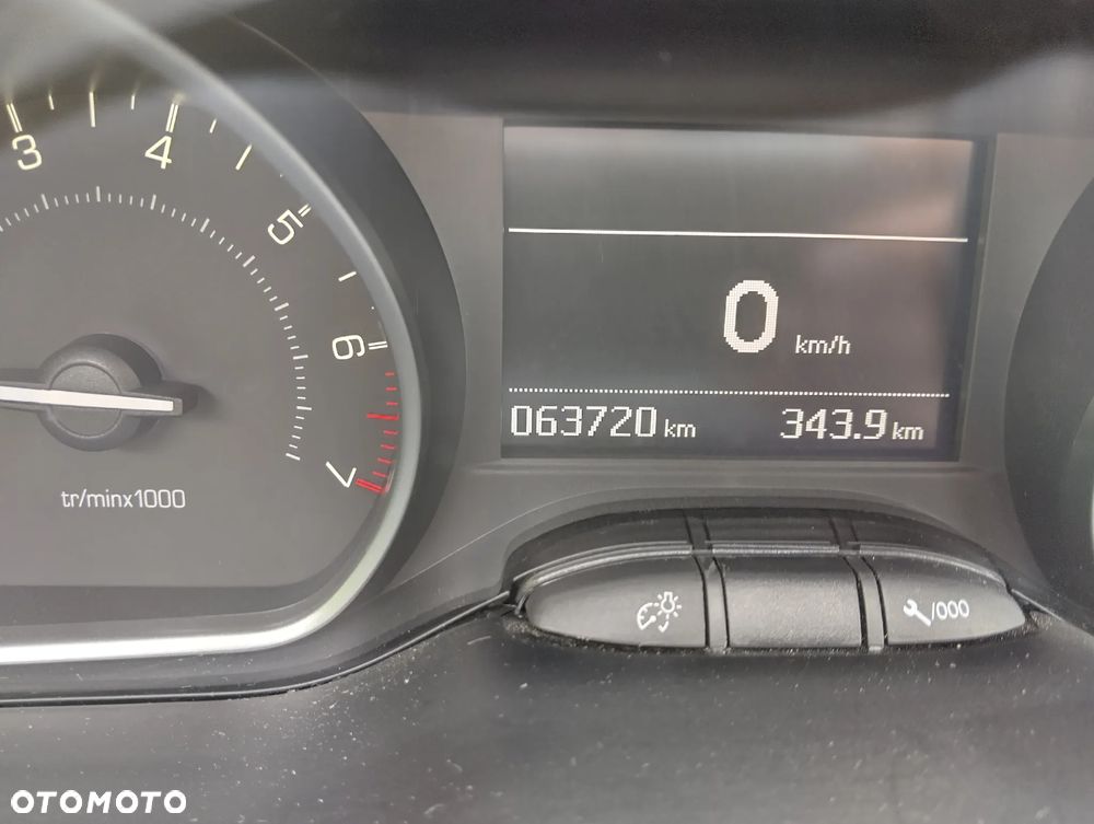 Peugeot 208 PureTech 82 Start & Stop Style - 27