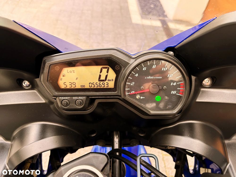 Yamaha FZ6 - 8