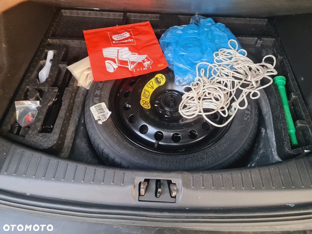 Ford Kuga 1.5 EcoBoost 2x4 Cool & Connect - 13