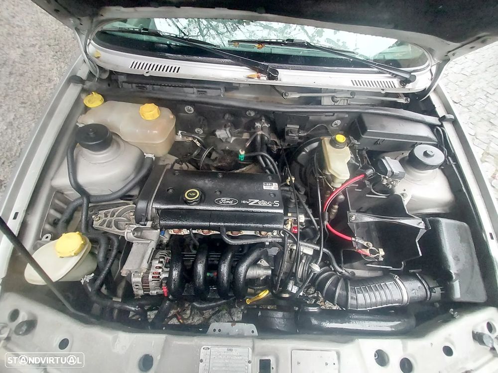 Ford Fiesta 1.25 Techno - 21