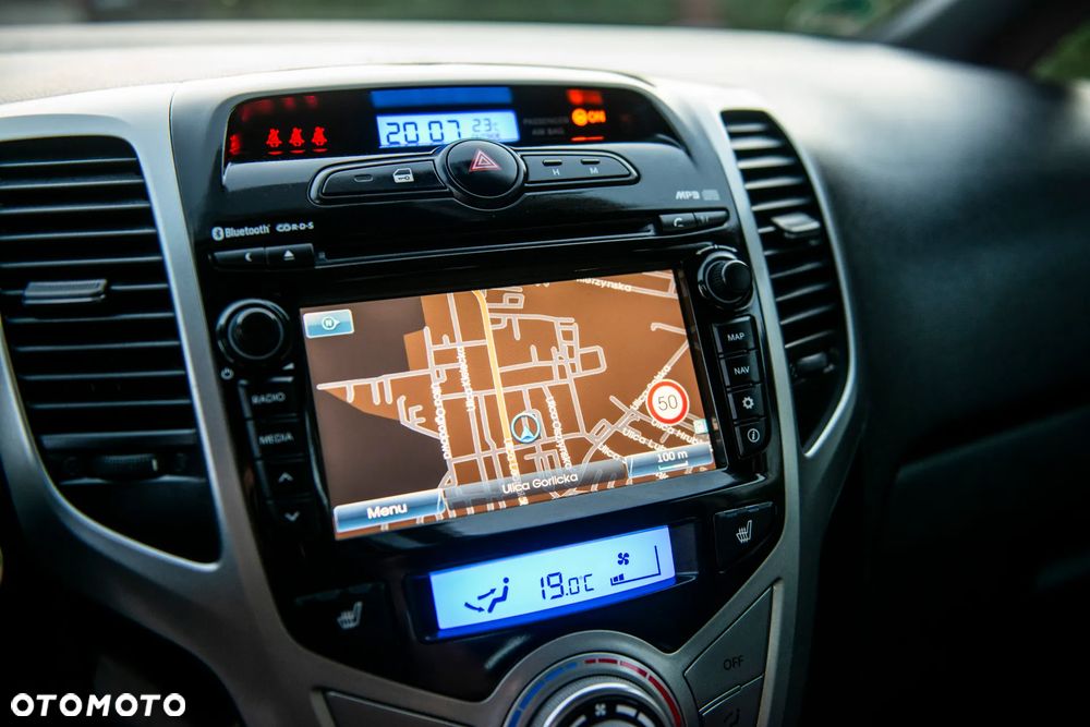 Hyundai ix20 1.6 Premium blue - 23